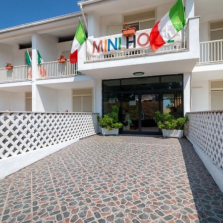 Mini hotel Орбетело Екстериор снимка